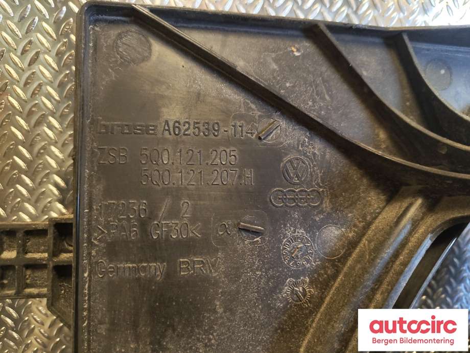 Kjølevifte til VW Golf VII 2012-2017 (Fase 1) (VOLKSWAGEN|5Q0 121 205|5Q0 121 205 AL|)