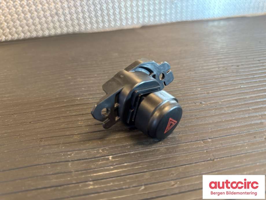 Bryter nødblink til Nissan NV200 2010-2019  (NISSAN|25290BJ00A|)