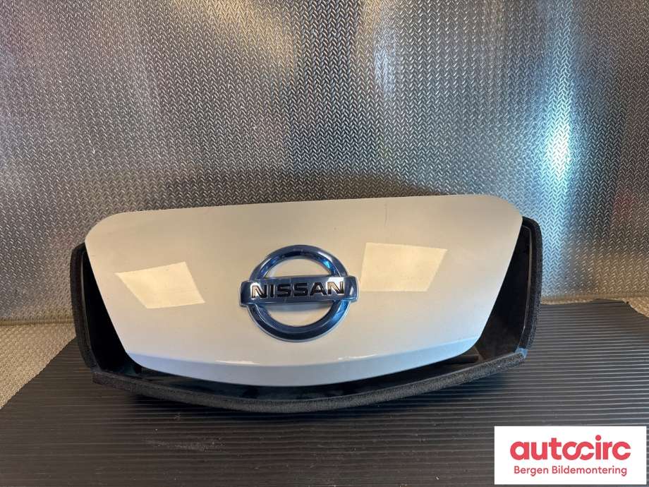 Batterilader inntak/luke til Nissan NV200 2010-2019 (NISSAN|F57016WXBA|657014FB2C|)