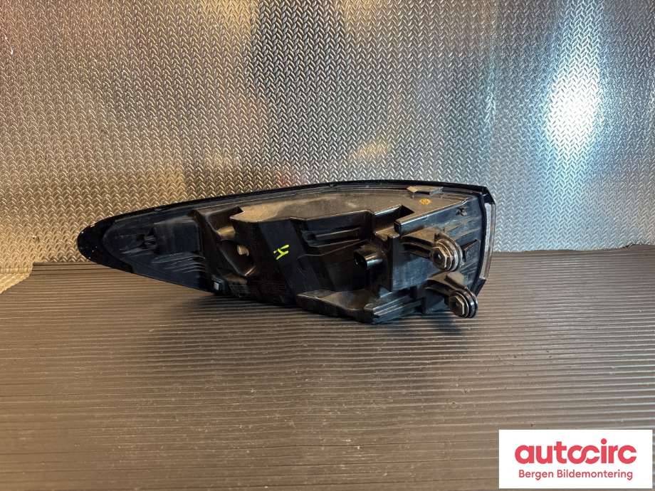 Baklykt høyre til VW ID.4 2020-->> (VOLKSWAGEN|11A 945 208 A|)