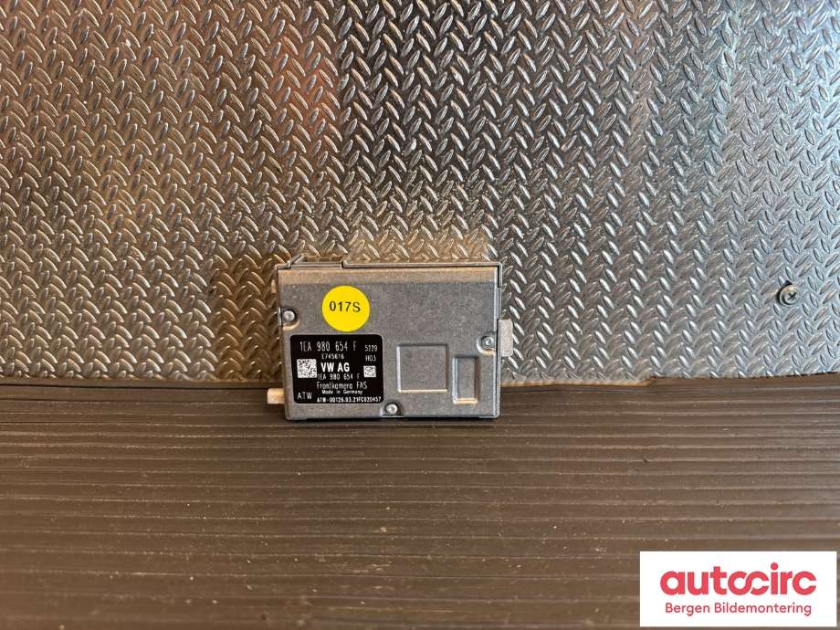Kamera til VW ID.4 2020-->> (VOLKSWAGEN|1EA 980 654 L|)