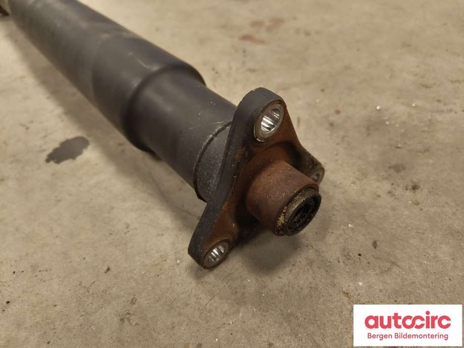Mellomaksel til BMW 4-Serie 2013-2020 (F32/F33/F36) (F32/F33/F36) (BMW|26 10 7 600 184||7600042-05)