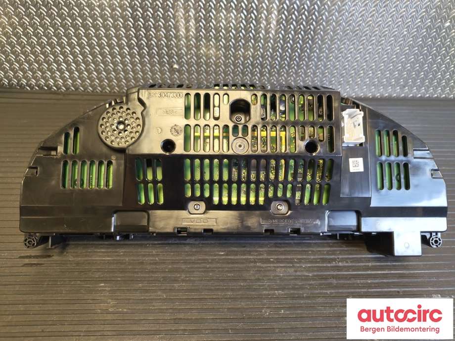 Instrumentpanel til Mercedes E-Klasse 2009-2013 (Fase 1) (W212) (W212) (MERCEDES|A 212 900 41 13|)