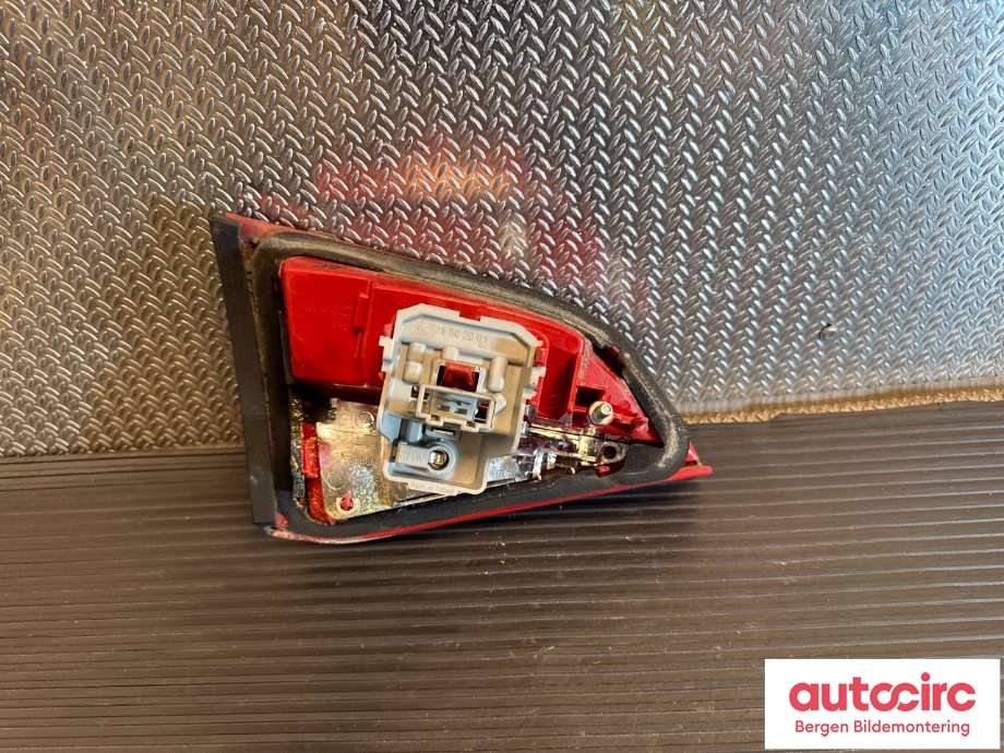 Baklykt høyre indre til Audi A4 2007-2014 (Type IV) (B8) (B8) (AUDI|8K9 945 094 B|)