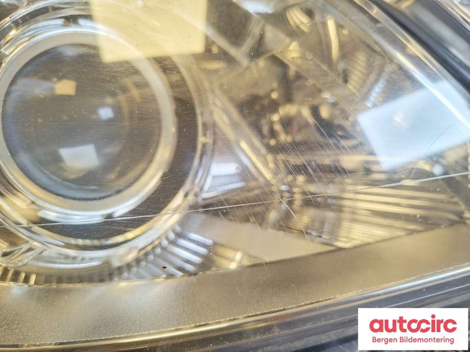 Frontlykt høyre xenon til Mercedes E-Klasse 2009-2013 (Fase 1) (W212) (W212) (MERCEDES|A2128201039|A 212 820 10 39 64|)