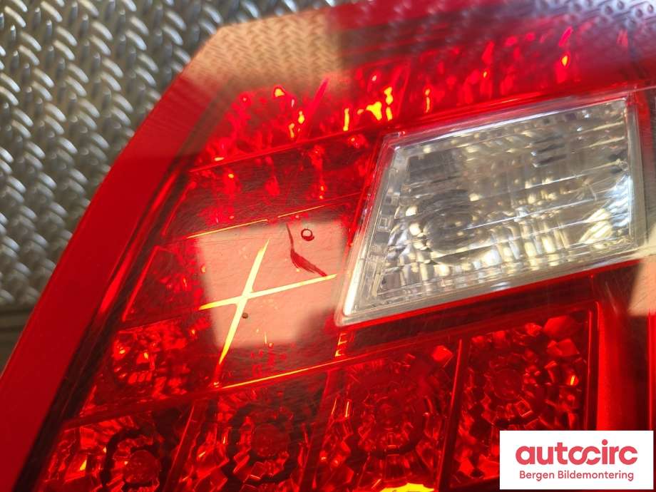 Baklykt høyre indre til Mercedes E-Klasse 2009-2013 (Fase 1) (W212) (W212) (MERCEDES|A2129060258|)