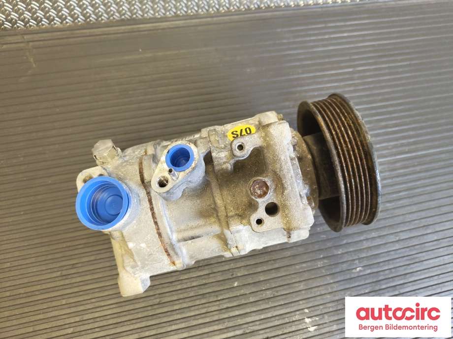 Aircondition kompressor til VW Golf VII 2012-2017 (Fase 1)  (VOLKSWAGEN|5Q0 820 803 F|5Q0 820 803 K|)