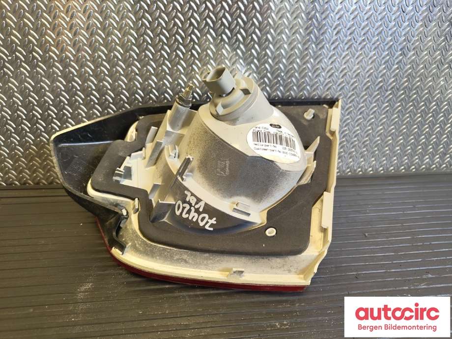 Baklykt venstre indre til Ford Kuga 2008-2012 (Type I)  (|8V41-13A603-AD)