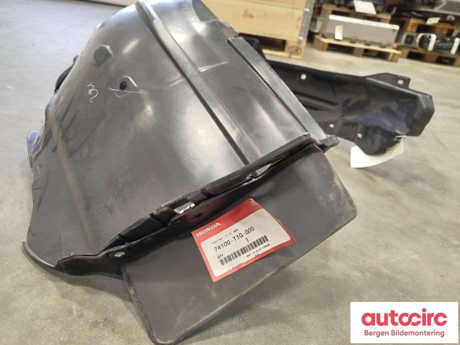Skjerm locari venstre foran til Honda CR-V 2012-2018 (Type IV)  (74100-T1G-G00|)