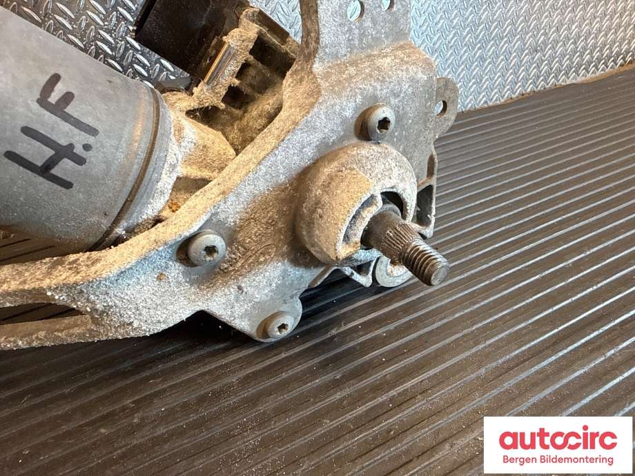 Viskermotor frontrute til Ford Focus 2014-2018 (Type III, Fase 2) (FORD|2135685|BM51-17508-BM|)