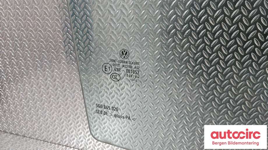 Siderute høyre bak til VW Golf VII 2012-2017 (Fase 1)  (VOLKSWAGEN|5G6 845 026|)