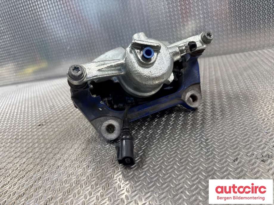 Bremsecaliper høyre foran til VW Passat 2015-2019 (Fase 1) (B8) (B8) (VOLKSWAGEN|3Q0 615 424 B|)
