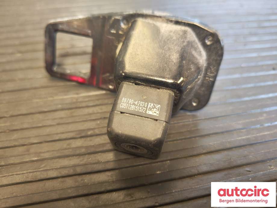 Kamera til Toyota RAV4 2013-2015 (Type IV, Fase 1) (TOYOTA|8679042030|8679042060|)