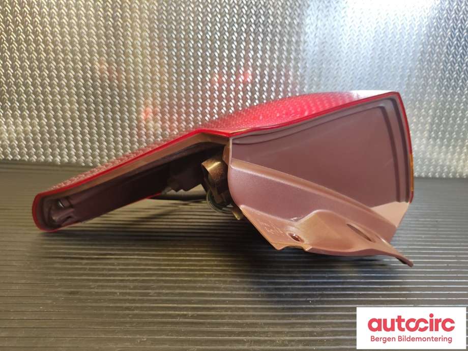 Baklykt høyre til Toyota RAV4 2013-2015 (Type IV, Fase 1)  (TOYOTA|8155142170|8155142171|)