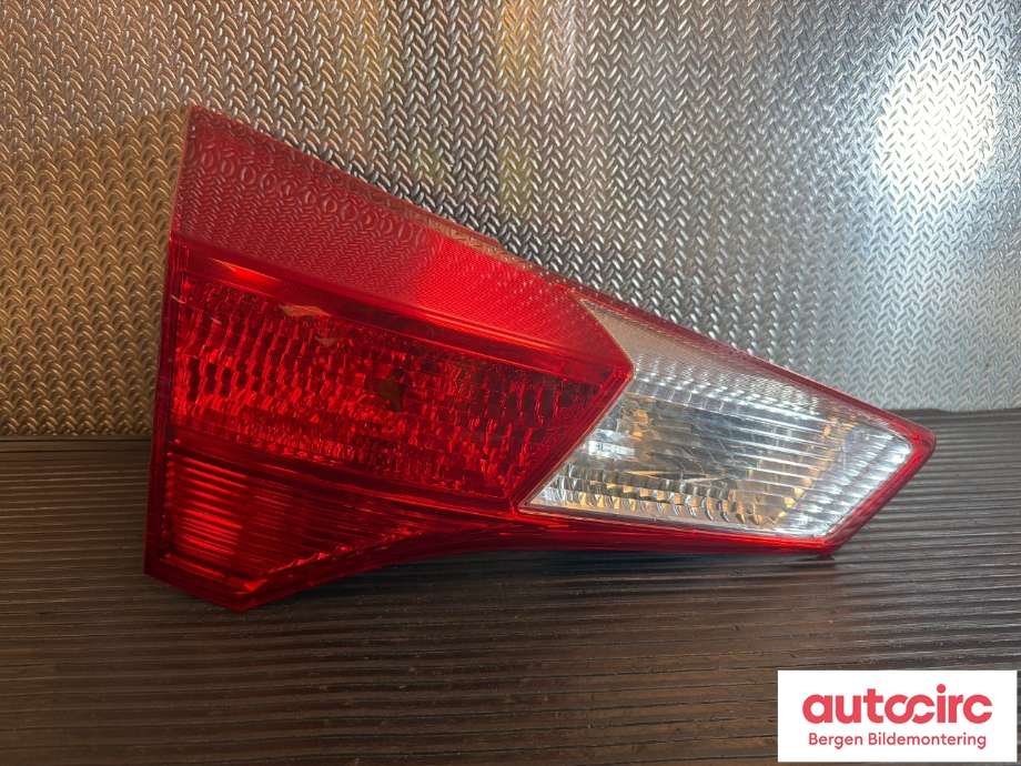 Baklykt venstre indre til Toyota RAV4 2013-2015 (Type IV, Fase 1) (TOYOTA|8159342010|)