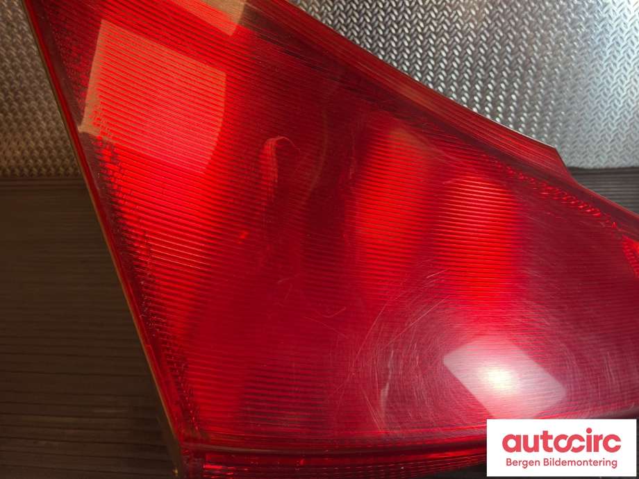 Baklykt venstre indre til Toyota RAV4 2013-2015 (Type IV, Fase 1) (TOYOTA|8159342010|)