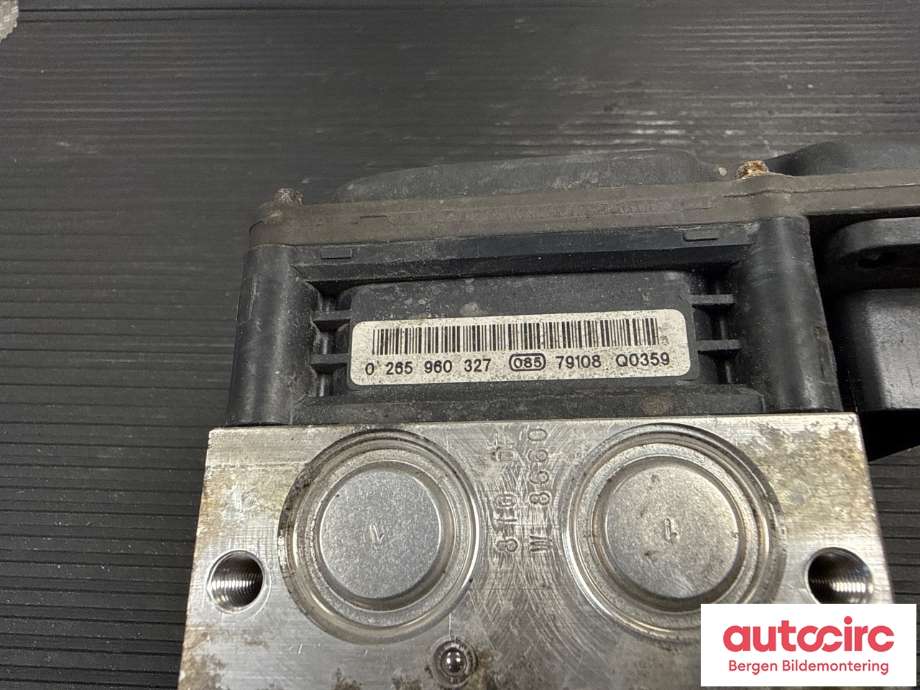 ABS sentral til BMW 5-Serie 2003-2010 (E60/E61) (E60/E61) (BMW|34 52 6 783 363|34 51 6 783 361|)