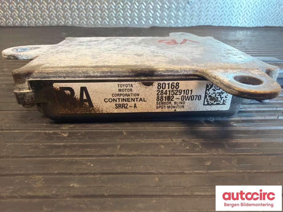 Sensor radar til Toyota RAV4 2013-2015 (Type IV, Fase 1) (TOYOTA|881620W070|)