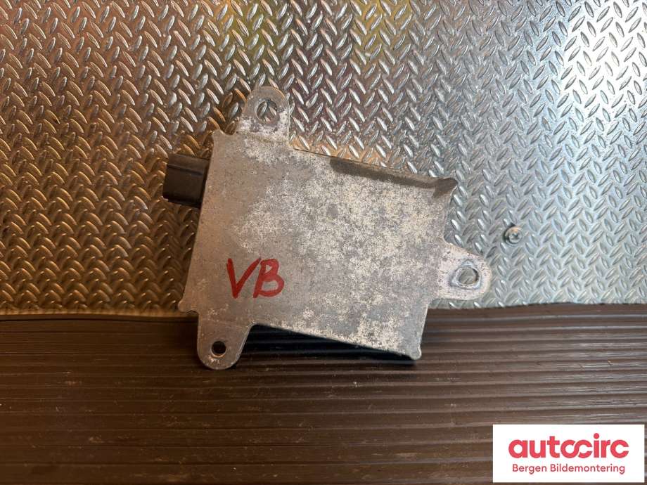 Sensor radar til Toyota RAV4 2013-2015 (Type IV, Fase 1) (TOYOTA|881620W070|)