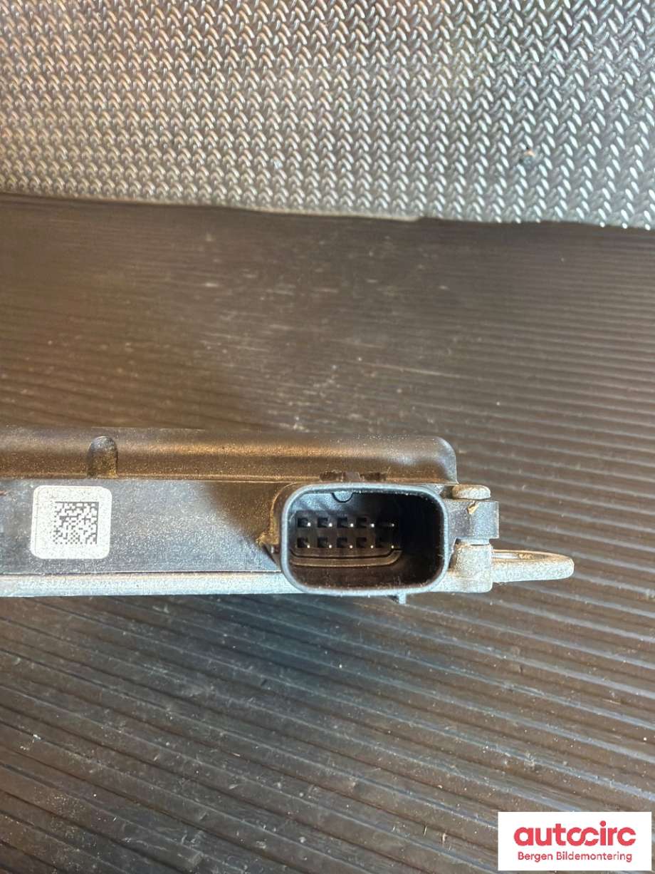 Sensor radar til Toyota RAV4 2013-2015 (Type IV, Fase 1) (TOYOTA|881620W070|)
