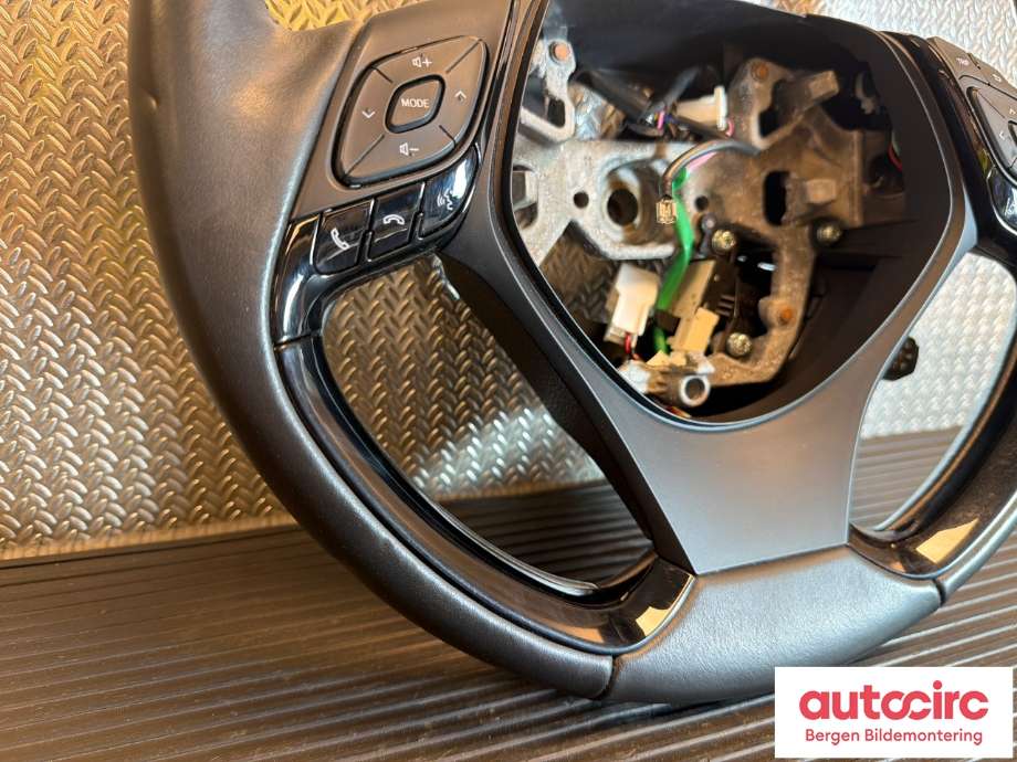 Ratt til Toyota C-HR 2016-->> (TOYOTA|45100F4120C0|)