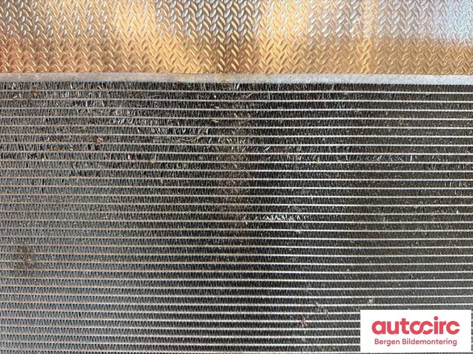 Radiator (automat gir) til Toyota C-HR 2016-->>  (TOYOTA|164000T371|)