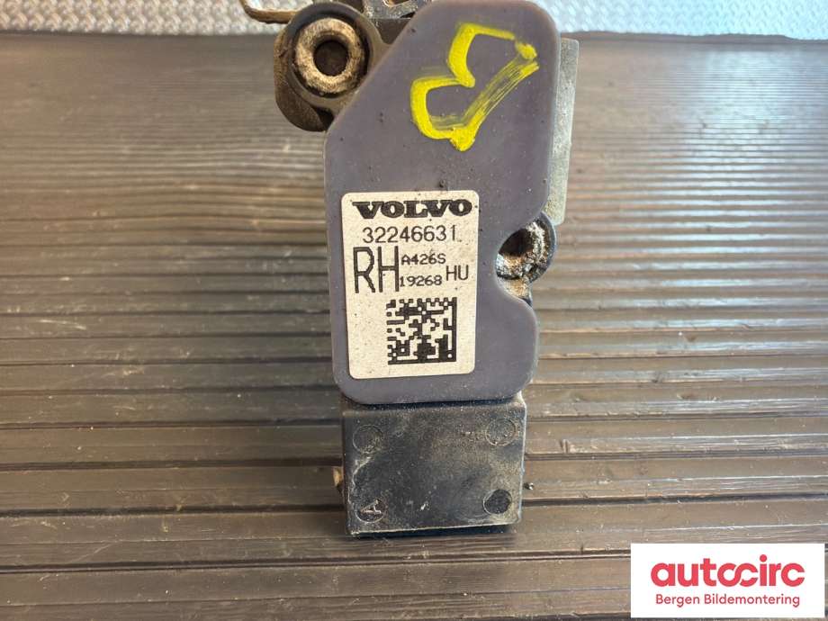 Sensor nivå til Volvo V90 / V90 CC / S90 2016-->>  (VOLVO|32246631|)