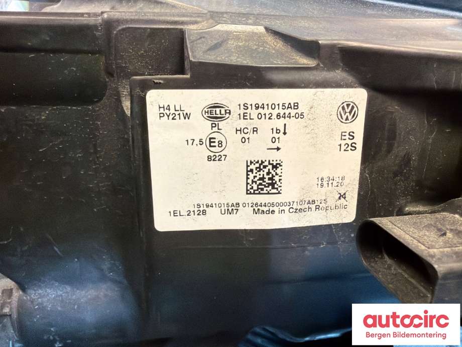 Frontlykt venstre halogen til VW E-Up 2019-->>  (VOLKSWAGEN|1S1 941 015 AB|)