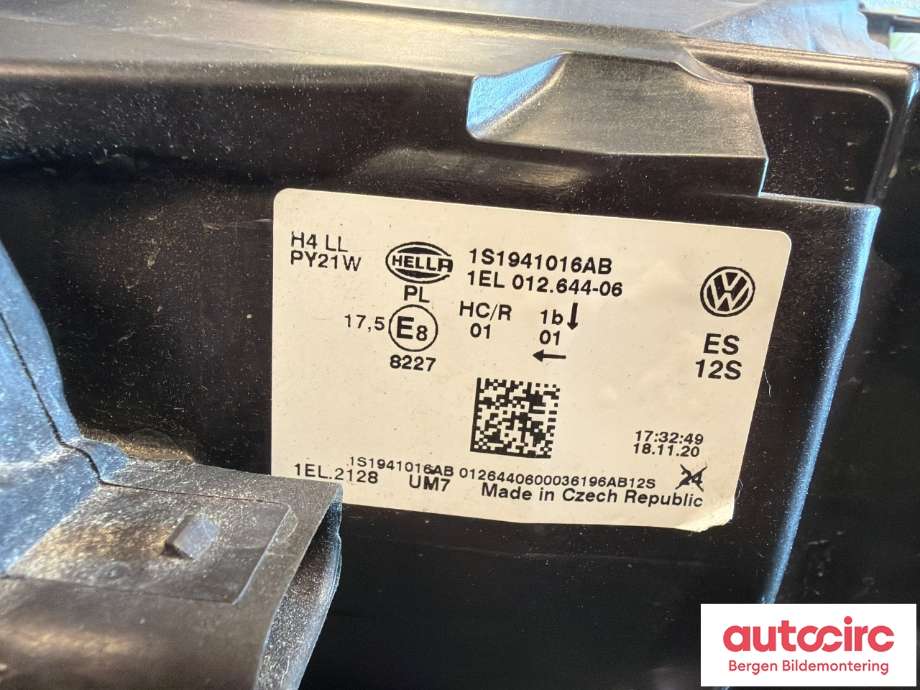 Frontlykt høyre halogen til VW E-Up 2019-->>  (VOLKSWAGEN|1S1 941 016 AB|)
