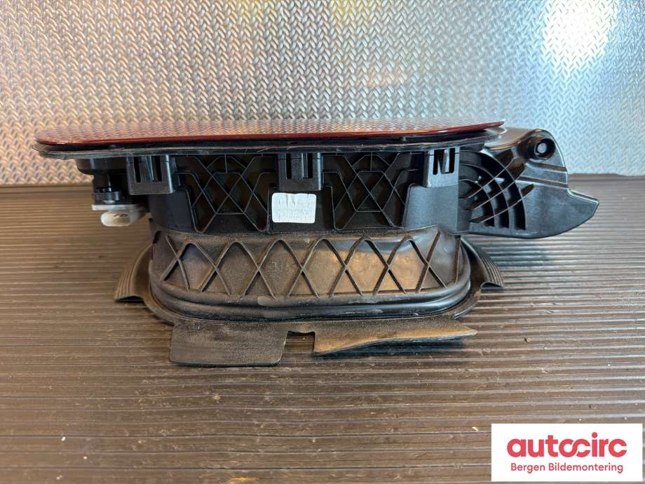 Batterilader inntak/luke til BMW iX3 2021-->> (BMW|51 17 7 953 719|51 17 7 953 712|)