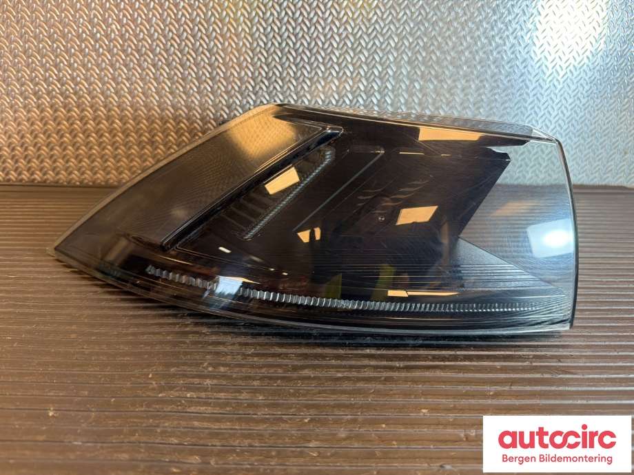 Baklykt venstre til Peugeot 508, 2018-->> (Type II)  (PEUGEOT|9813508680)