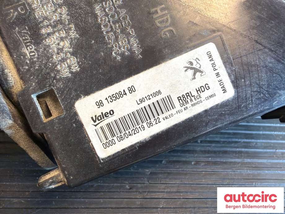 Baklykt høyre til Peugeot 508 2018-->> (Type II)  (PEUGEOT|9813508480|)