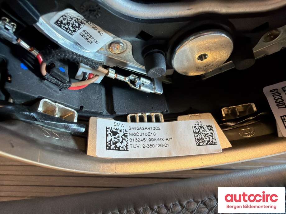 Ratt til BMW iX3 2021-->>  (BMW|32 30 5 A39 8F5|)