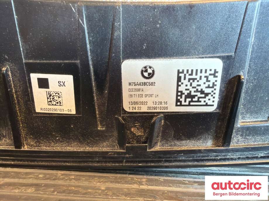 Baklykt venstre til BMW iX 2021-->> (I20) (I20) (BMW|63 21 5 B52 633|63 21 5 A43 BC5|)