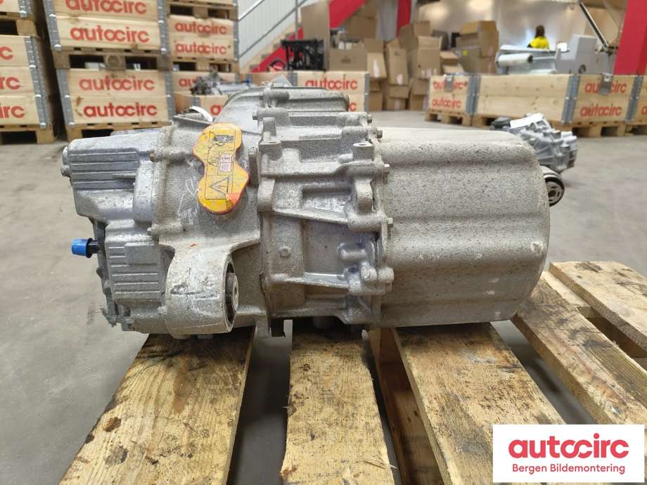 Motor elbil bak til Tesla Model S 2016-2021 (Fase 2)  (TESLA|1037000-00-F|)