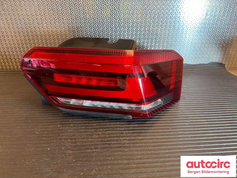 Baklykt høyre til VW ID.3, 2020-->>  (VOLKSWAGEN|10A 945 096 B)