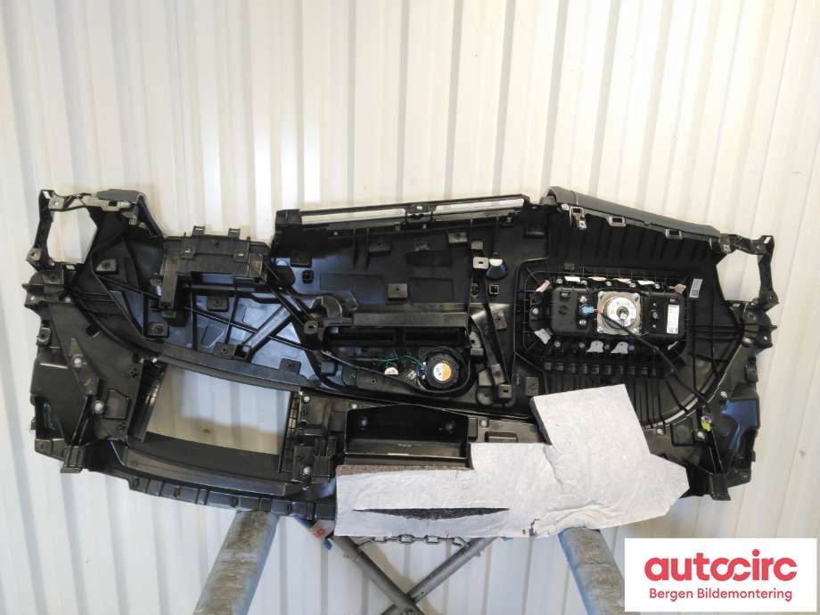 Dashbord til BMW iX 2021-->> (I20) (I20) (51 45 9 631 810|)