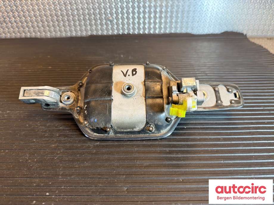 Dørhåndtak utv høyre foran til Mitsubishi Pajero 2007-2016 (Type IV, Fase 1) (MITSUBISHI|5716A336XA|)