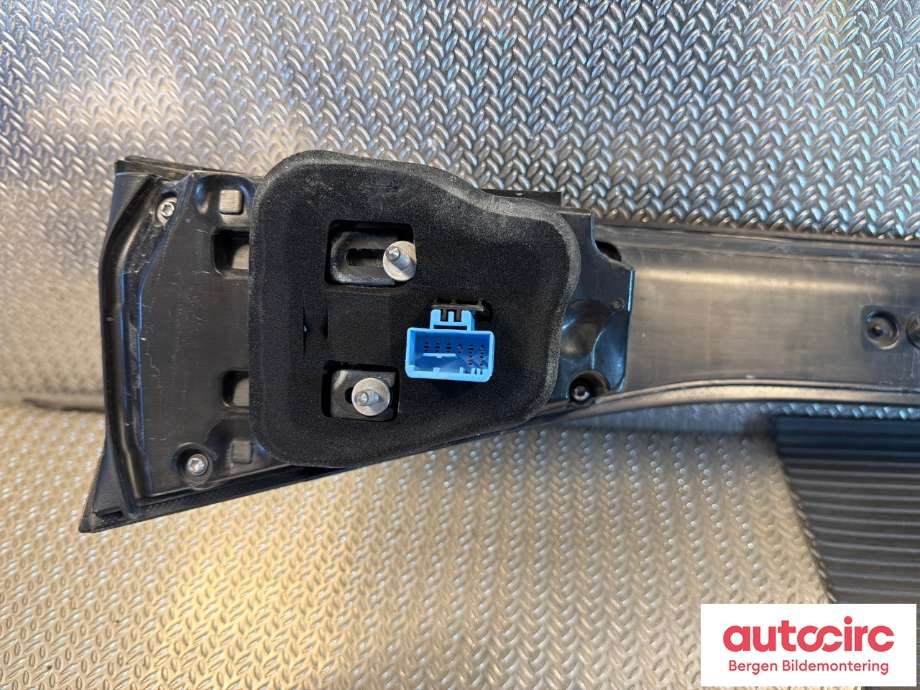 Diverse deler til VW ID.5 2022-->>  (VOLKSWAGEN|11A 945 276 D|)