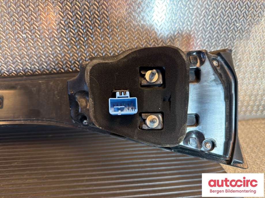 Diverse deler til VW ID.5 2022-->>  (VOLKSWAGEN|11A 945 276 D|)