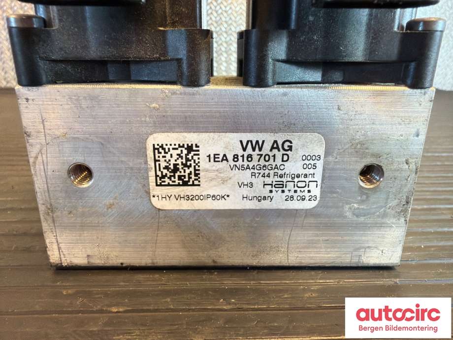Diverse deler til VW ID.3 2020-->> (VOLKSWAGEN|1EA 816 701 D|1EA 816 701 E|)