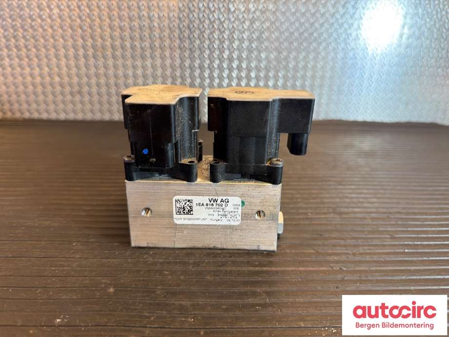 Diverse deler til VW ID.3 2020-->> (VOLKSWAGEN|1EA 816 702 D|1EA 816 702 E|)