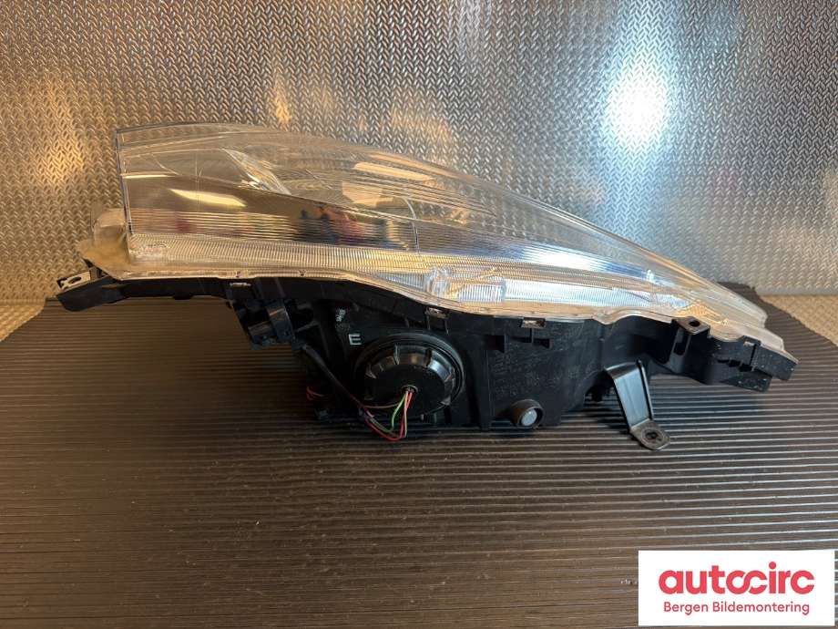 Frontlykt venstre halogen til Nissan Leaf 2011-2017 (Type I) (NISSAN|260603NL5A|)