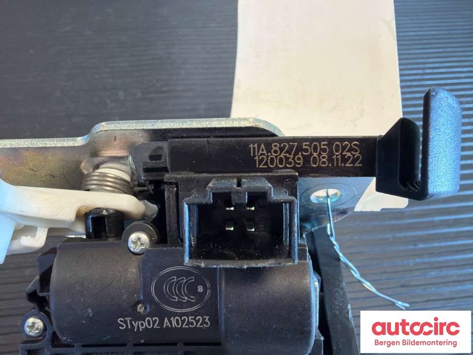 Baklukelås til VW ID.5 2022-->>  (VOLKSWAGEN|11A 827 505|)