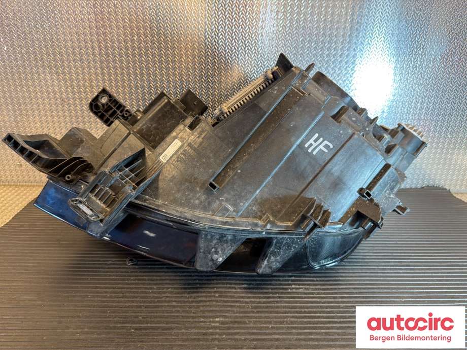 Frontlykt høyre halogen til VW ID.5 2022-->>  (VOLKSWAGEN|11B 941 078 D|)