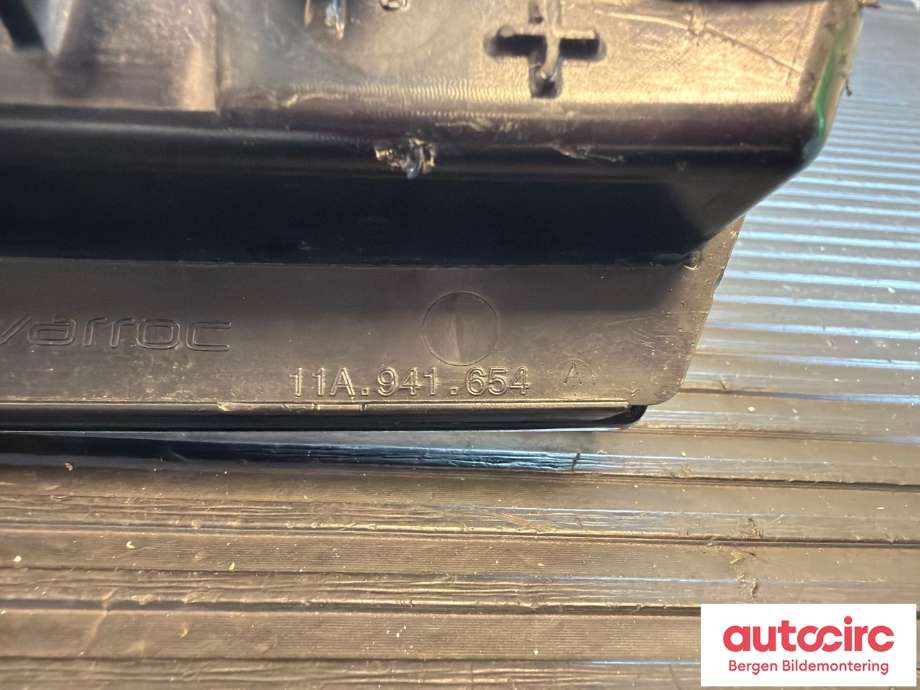 Frontlykter til VW ID.5 2022-->>  (VOLKSWAGEN|11A 941 654 A|)