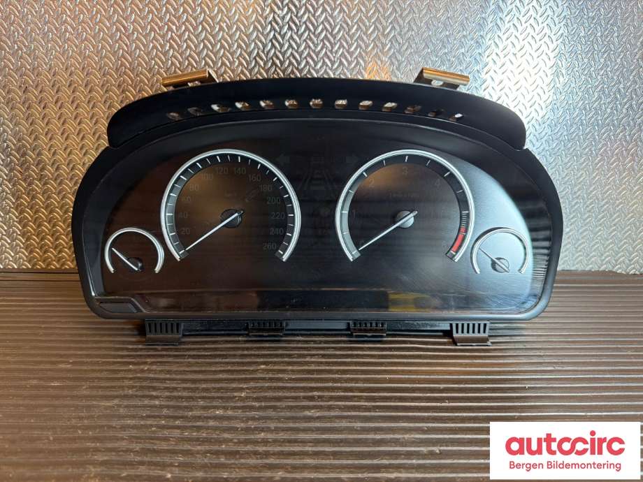 Instrumentpanel til BMW X4, 2014-2018 (F26) (F26) (BMW|62 10 8 795 224)