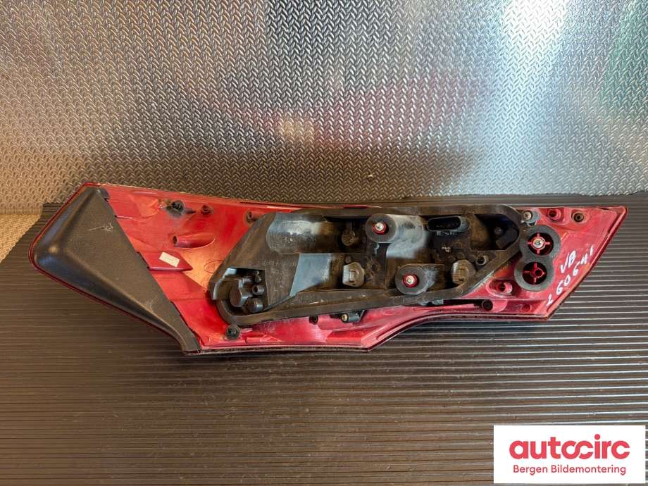 Baklykt venstre til Opel Insignia A 2009-2014 (OPEL|22950973|)