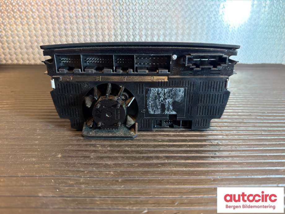 Varmeapparat betjening til Audi TT 2006-2014 (Type II) (AUDI|8J0820043AQ|)