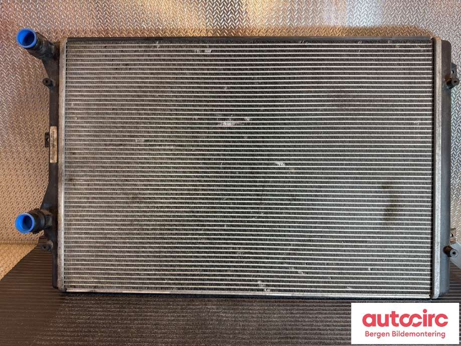 Radiator (automat gir) til Audi TT 2006-2014 (Type II)  (AUDI|1K0 121 251 L|)